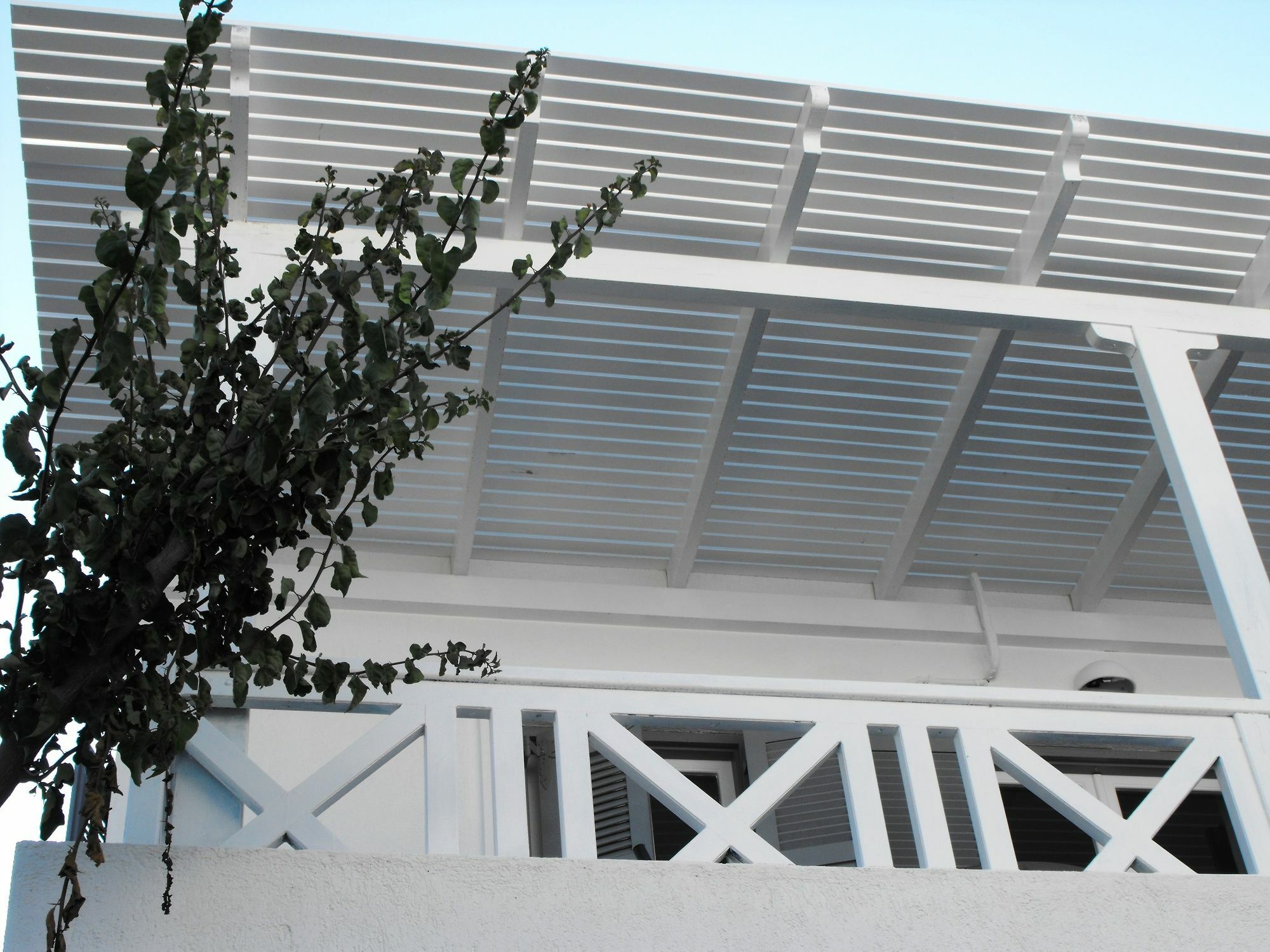 Milos Bay Suites Adamantas  Exterior photo